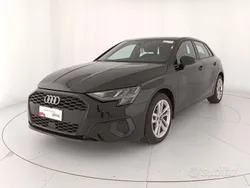 Nero brillante Usata 2021 Audi A3 Sportback Business Tre volumi | 23.700 € (Buon prezzo)
