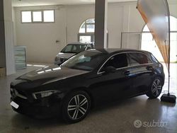 Nero Usata 2019 Mercedes A180 Executive Tre volumi | 23.500 € (Cara)