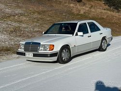 Bianco Usata 1991 Mercedes E200 Tre volumi | 8000 €