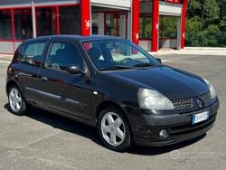 Nero Usata 2003 Renault Clio II Due volumi | 1800 € (Buon prezzo)