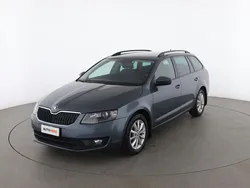 Grigio Usata 2016 Skoda Octavia Executive | 11.699 € (Buon prezzo)