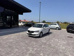 Bianco Usata 2018 Skoda Fabia Tre volumi | 9950 € (Buon prezzo)