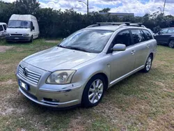 Grigio Usata 2005 Toyota Avensis Station wagon | 999 € (Super prezzo)