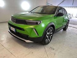 Verde Usata 2022 Opel Mokka-e Elegance SUV | 21.900 € (Buon prezzo)