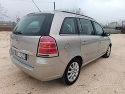 Grigio Usata 2007 Opel Zafira Monovolume | 3400 €