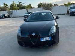 Nero Usata 2015 Alfa Romeo Giulietta Due volumi | 6900 € (Buon prezzo)