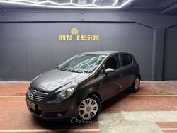 Grigio Usata 2010 Opel Corsa Tre volumi | 4500 € (Buon prezzo)
