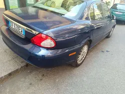 Usata 2009 Jaguar X-type Premium Luxury Tre volumi | 3900 € (Buon prezzo)