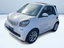 Bianco pastello Usata 2020 Smart ForTwo Electric Drive Passion Cabrio | 14.400 € (Buon prezzo)