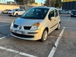 Grigio Usata 2005 Renault Modus Monovolume | 2500 € (Buon prezzo)