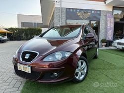 Rosso Usata 2007 Seat Altea XL Stylance Monovolume | 1950 € (Cara)