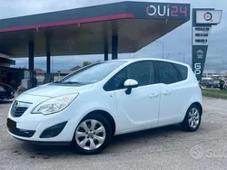 Bianco Usata 2011 Opel Meriva Cosmo Monovolume | 4990 € (Buon prezzo)