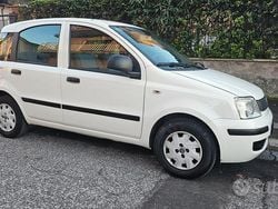 Bianco Usata 2011 Fiat Panda Tre volumi | 3990 € (Ottimo prezzo)