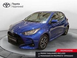 Blu Usata 2022 Toyota Yaris Hybrid Trend Tre volumi | 18.200 € (Buon prezzo)