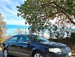 Nero Usata 2007 VW Passat Highline Tre volumi | 2890 € (Buon prezzo)