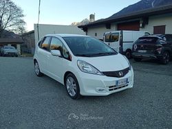 Bianco Usata 2015 Honda Jazz Due volumi | 9500 € (Molto cara)