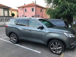 Verde Usata 2018 Ssangyong (KGM) Rexton SUV | 15.800 €