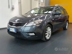Nero(met.) Usata 2011 Kia Ceed LX Due volumi | 5900 € (Molto cara)