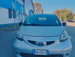 Grigio Usata 2008 Toyota Aygo Due volumi | 2450 € (Ottimo prezzo)