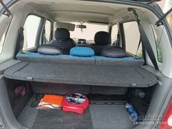 Nero Usata 2004 Opel Agila Due volumi | 600 € (Ottimo prezzo)