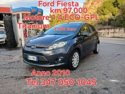 Grigio Usata 2010 Ford Fiesta Titanium Tre volumi | 4999 € (Buon prezzo)