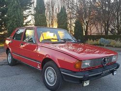Rosso Usata 1982 Alfa Romeo Giulietta Tre volumi | 7600 €