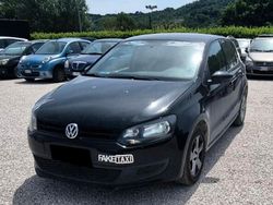 Nero Usata 2013 VW Polo Tre volumi | 6800 € (Cara)