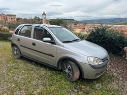 Grigio Usata 2002 Opel Corsa Due volumi | 800 € (Buon prezzo)