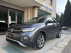 Grigio Usata 2022 VW T-Cross Advance SUV | 16.499 € (Buon prezzo)