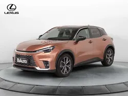 Bronzo Usata 2024 Lexus LBX SUV | 36.500 € (Buon prezzo)
