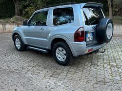 Grigio Usata 2004 Mitsubishi Pajero SUV | 5500 € (Buon prezzo)