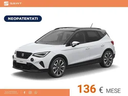Bianco nevada nero midnight Nuova 2025 Seat Arona Black Edition SUV | 20.800 € (Buon prezzo)
