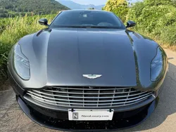 Magnetic silver Usata 2020 Aston Martin DB11 Coupé | 114.500 €