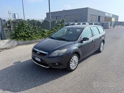 Grigio Usata 2008 Ford Focus Station wagon | 2490 € (Buon prezzo)