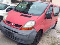 Rosso Usata 2004 Renault Trafic Monovolume | 2900 € (Cara)