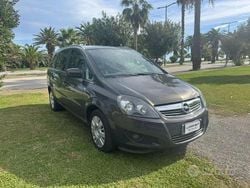 Grigio Usata 2013 Opel Zafira Business Monovolume | 3990 € (Super prezzo)