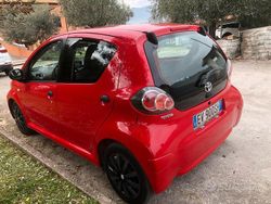 Usata 2014 Toyota Aygo Connect Style Due volumi | 5700 € (Buon prezzo)