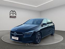 Nero / black Usata 2024 Mercedes B180 Advanced Monovolume | 29.900 € (Buon prezzo)