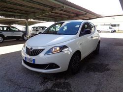 Bianco Usata 2023 Lancia Ypsilon Gold Due volumi | 12.900 € (Buon prezzo)