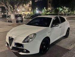 Usata 2013 Alfa Romeo Giulietta Exclusive Tre volumi | 7000 € (Buon prezzo)