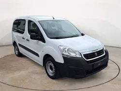 Bianco Usata 2017 Peugeot Partner Tepee Active Monovolume | 12.200 € (Buon prezzo)