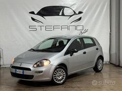 Argento Usata 2014 Fiat Punto Lounge Tre volumi | 4700 € (Buon prezzo)