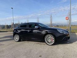 Usata 2012 Alfa Romeo Giulietta Exclusive Tre volumi | 6500 € (Buon prezzo)