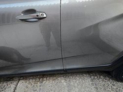 Grigio Usata 2020 Mahindra KUV100 SUV | 8500 € (Ottimo prezzo)