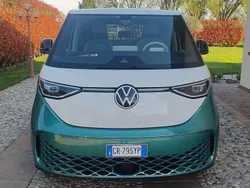 Verde Usata 2023 VW ID. Buzz Pro Furgone | 39.900 € (Ottimo prezzo)