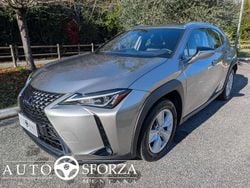 Argento Usata 2021 Lexus UX 250h Business Edition SUV | 22.900 € (Ottimo prezzo)