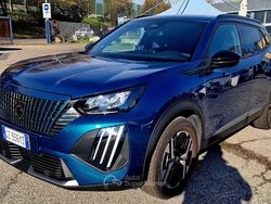 Blu Usata 2025 Peugeot 2008 Allure SUV | 24.900 € (Cara)