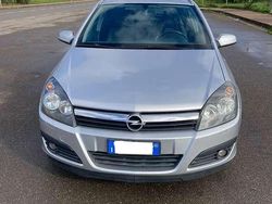Usata 2006 Opel Astra Cosmo Station wagon | 3000 € (Molto cara)