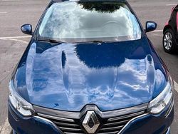 Blu Usata 2018 Renault Mégane IV Tre volumi | 12.000 € (Buon prezzo)