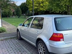 Usata 2003 VW Golf IV Due volumi | 4250 € (Molto cara)